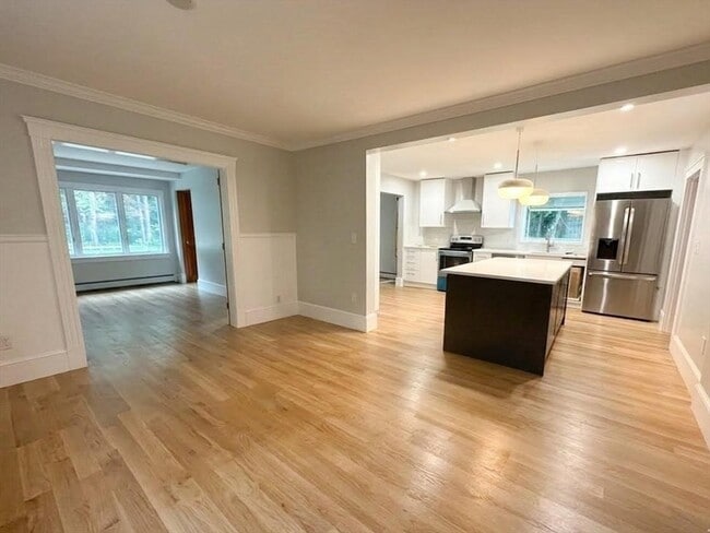 Building Photo - 21 Butler Ave