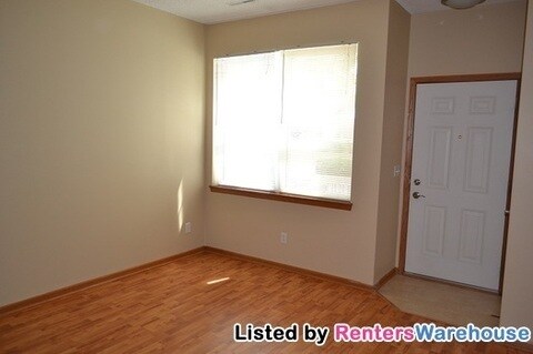 Building Photo - 1735 Countryside Dr