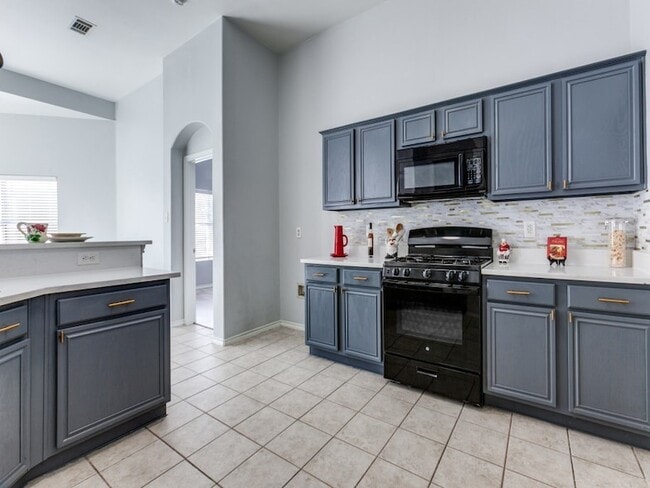 Foto del edificio - 1305 Greenbriar Ln