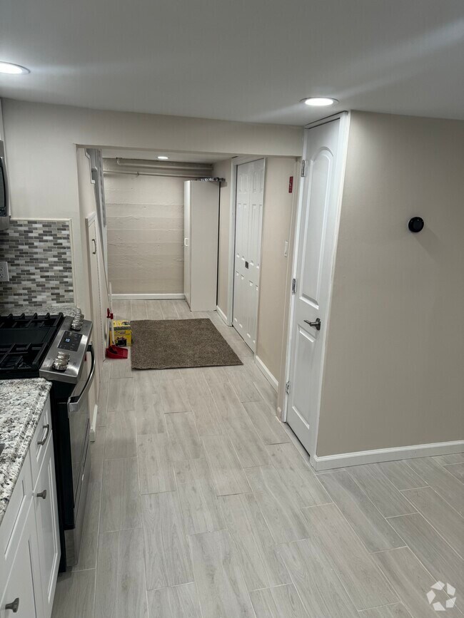 Apartments For Rent in Muttontown NY with Yard 17 Rentals