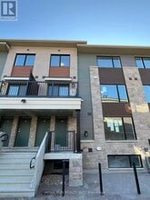Building Photo - 1021 Creekway Private