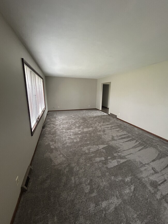 Building Photo - 10269 Felch St