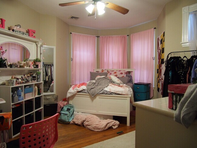 Foto del edificio - 129 Cedar St