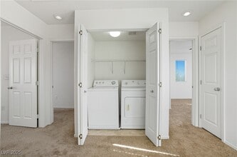 Building Photo - 9117 Starling Wing Pl