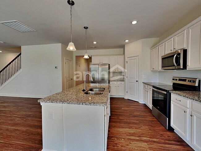 Foto del edificio - 1013 Bluewater Dr