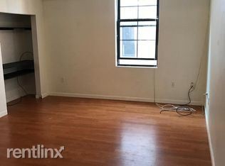 Building Photo - 2 br, 2 bath Apartment - 484 E 4th St # Dp