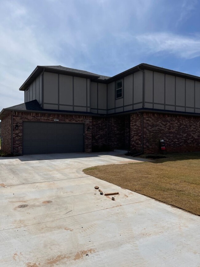 Foto del edificio - The Enclave-3 bed 2.5 bath home