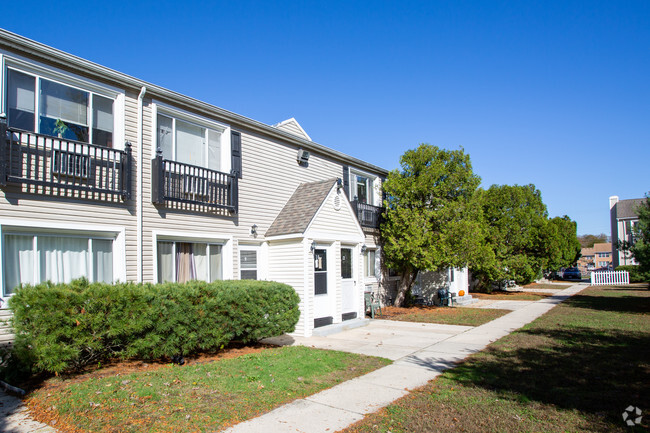 Carriage House Apartments Apartments - Somers Point, NJ | Apartments.com