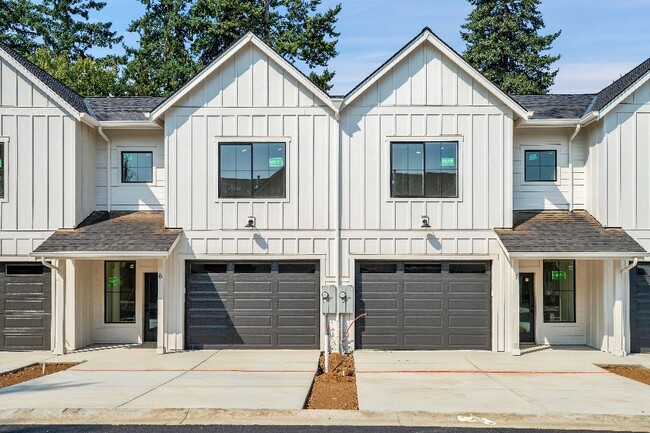 Building Photo - Landover Townhomes