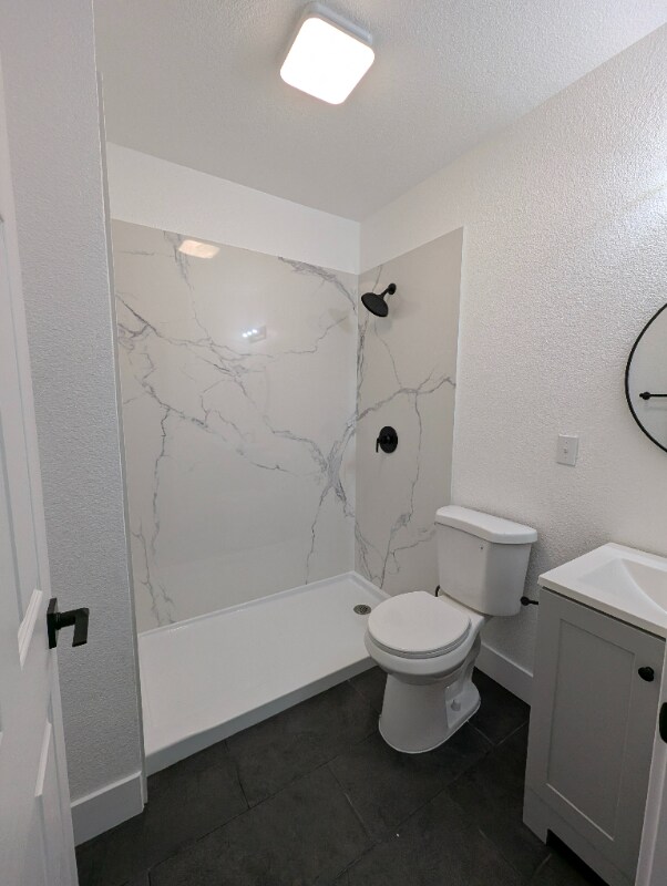 Foto del edificio - 2480 Baldwin Ave