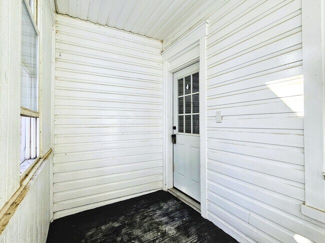 Foto del edificio - 221 Main St