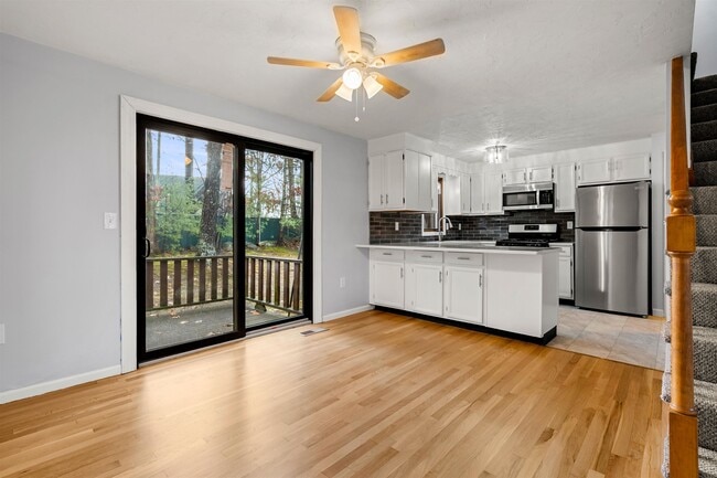 Building Photo - 206 Cardinal Ln