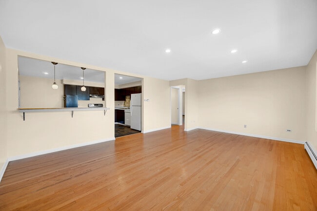 Building Photo - 1211 Brown St