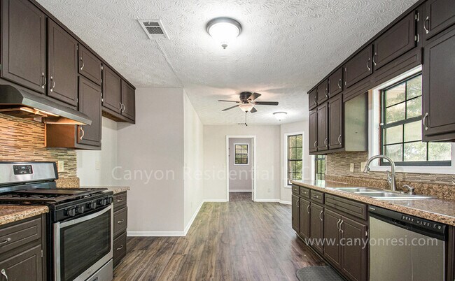 Foto del edificio - 950 Sideline Ct