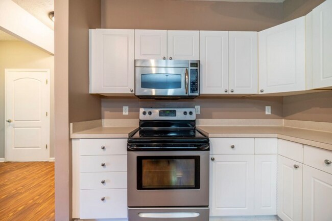 Building Photo - 1838 Berrancher Dr