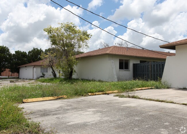 Foto del edificio - 218-224 SE 16th Pl