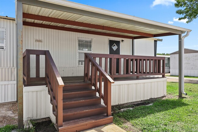 Foto del edificio - 2222 N Austin Ave