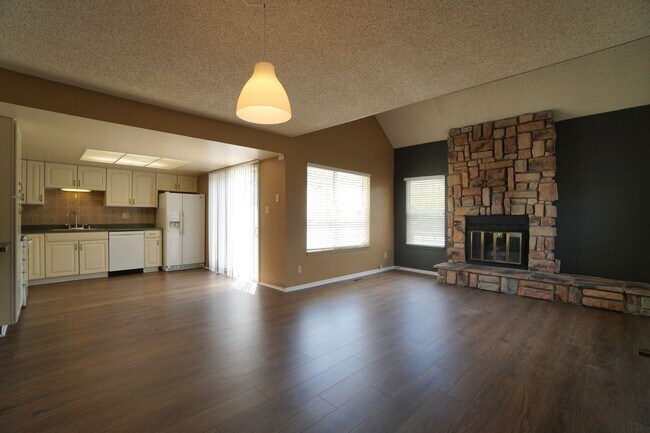 Foto del edificio - 282 Cobblestone Dr