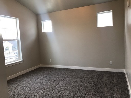 Building Photo - Beautiful Edge Condo