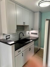 Building Photo - 5402 Balboa Arms Dr