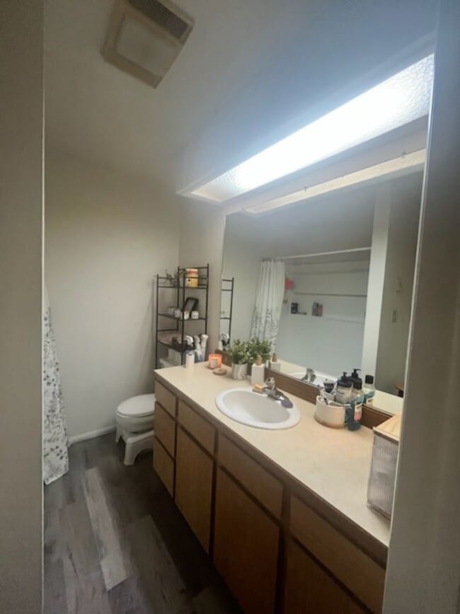 Building Photo - Two-Bedroom Condo
