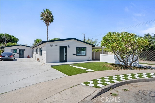 Foto del edificio - 266 N Bitterbush St