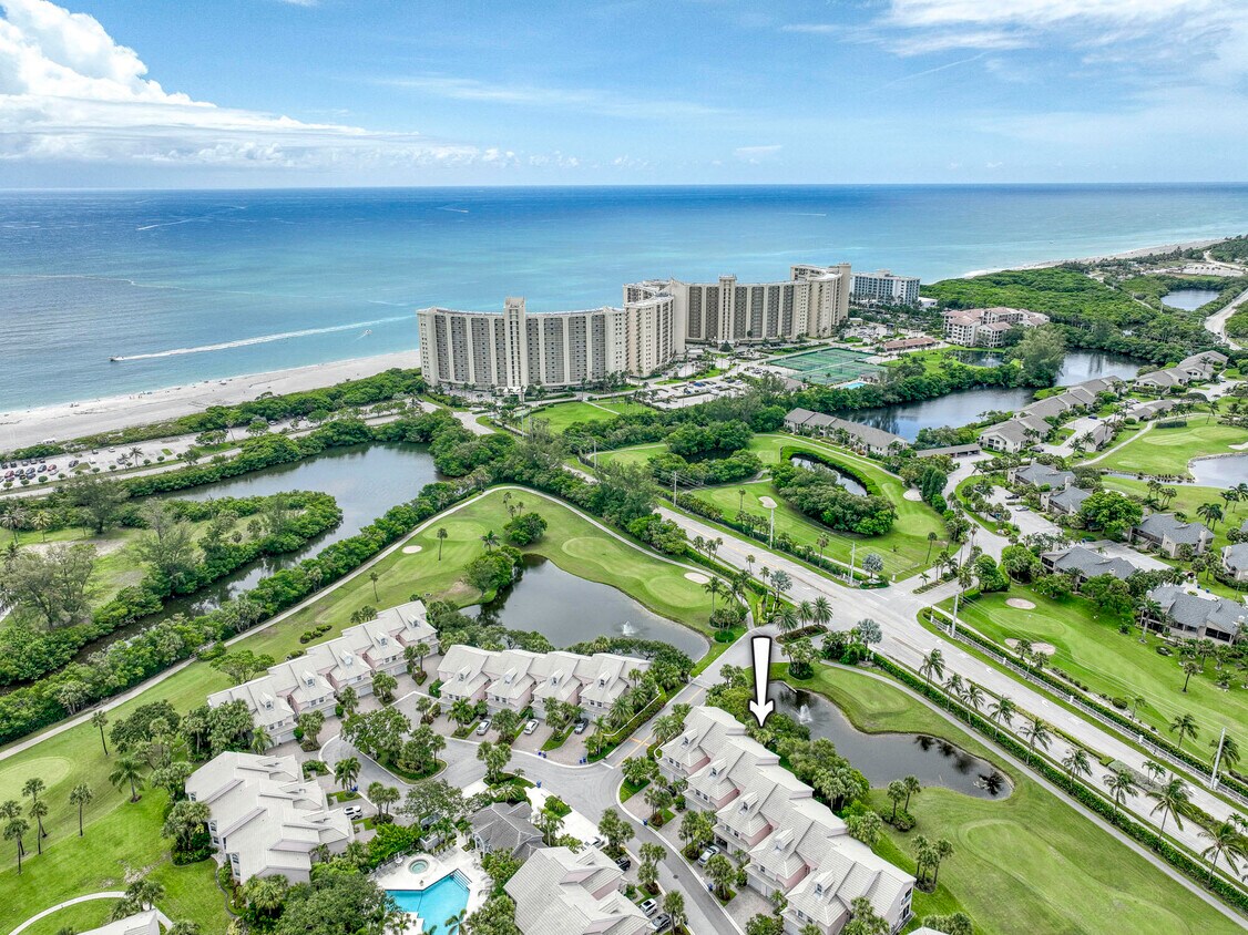 Foto principal - 2403 Fairway Dr N