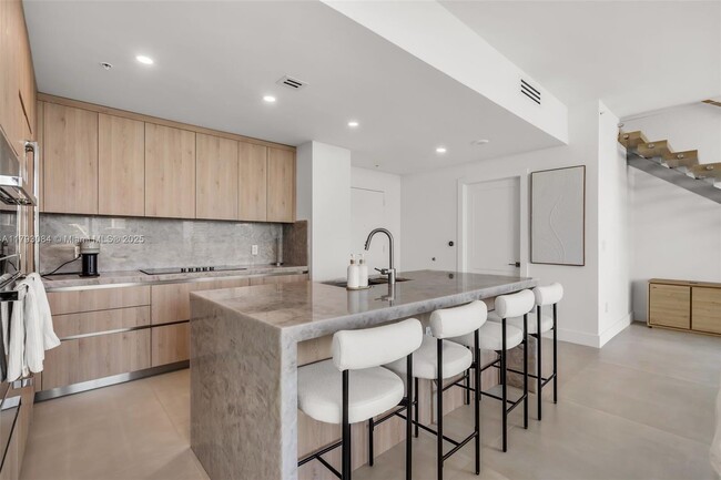 Foto del edificio - 92 SW 3rd St