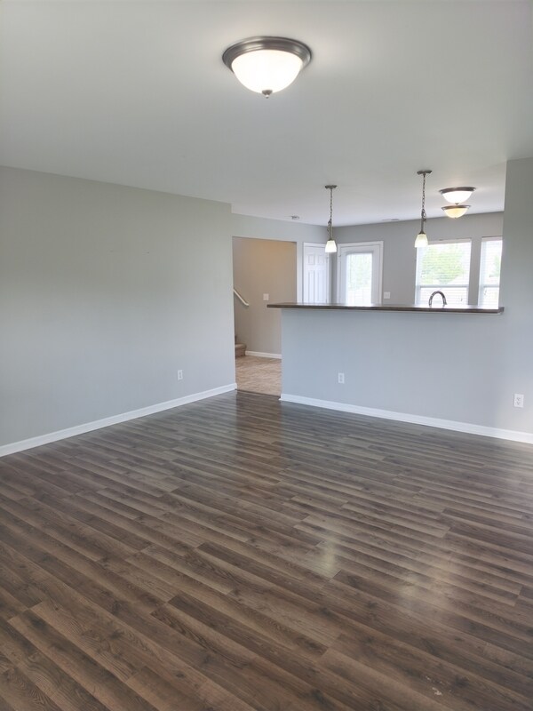Building Photo - 5818 Sable Ridge Dr SE