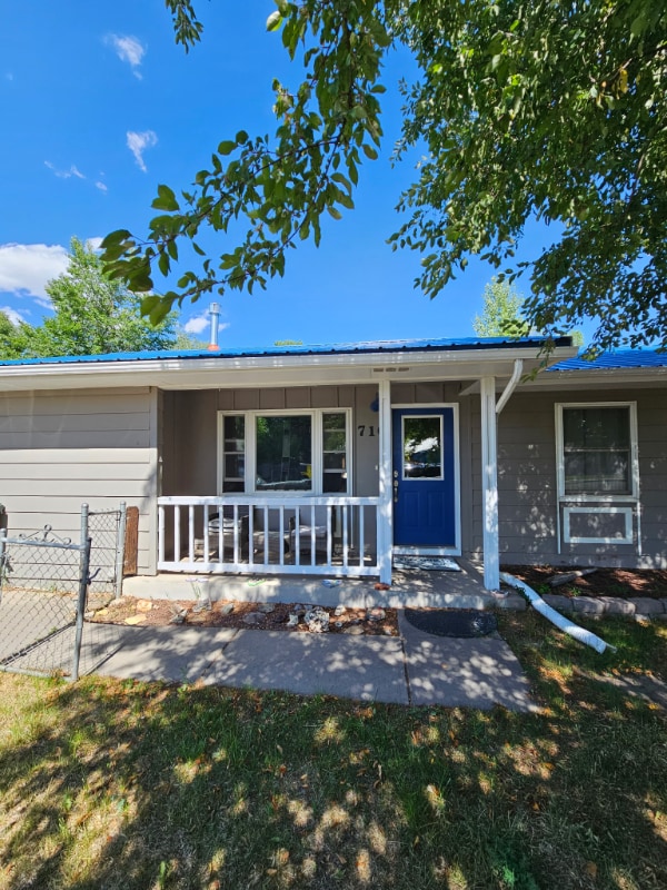 Building Photo - 710 Graf Dr