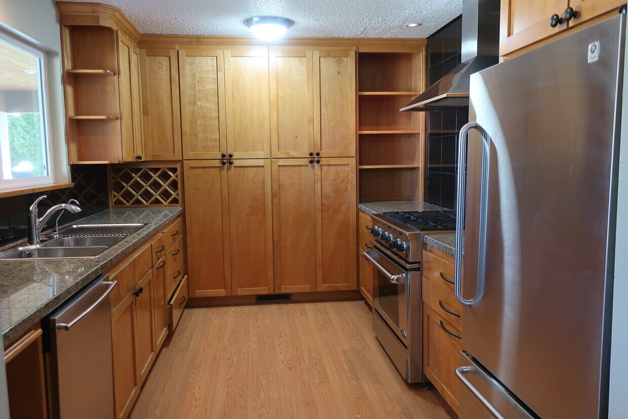 Foto principal - 133 N Garfield Ave
