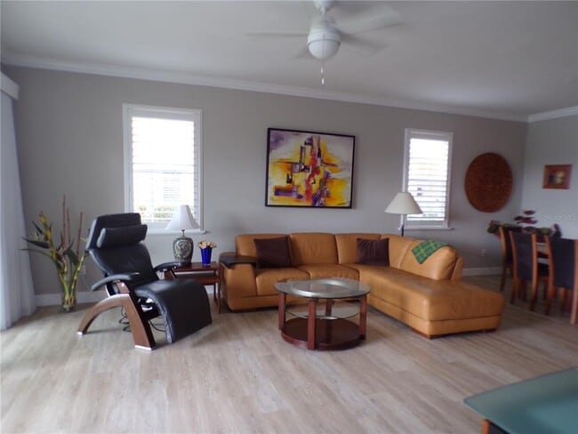 Foto del edificio - 25535 Heritage Lake Blvd