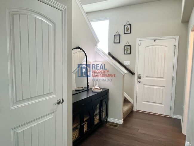 Building Photo - 10982 Rowley Dr