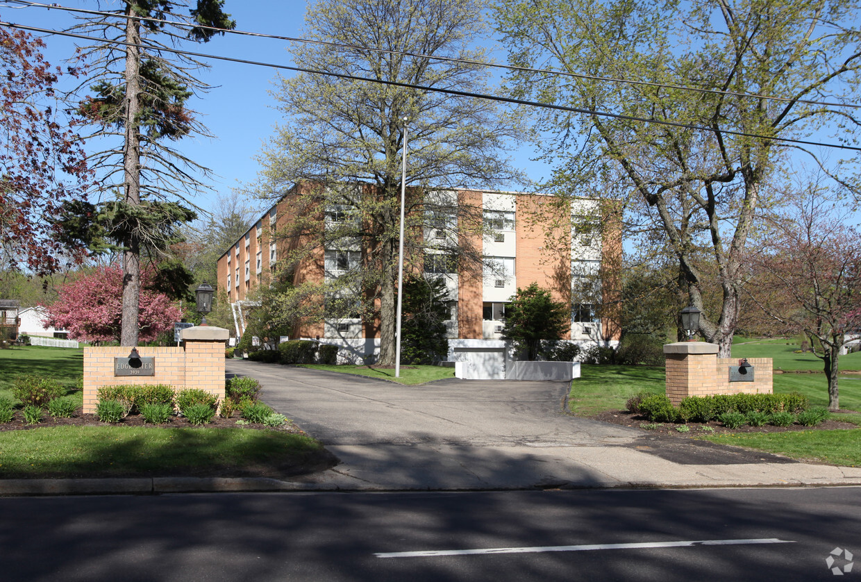 Building Photo - The Edgewater