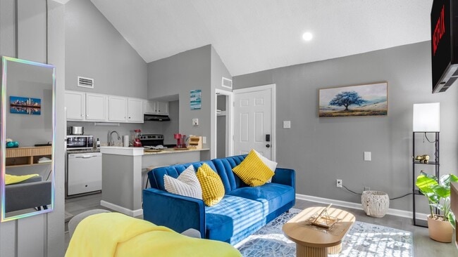 Photo - 7900 Brookriver Dr Apartments