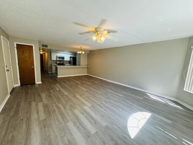 Photo - 3 Bedroom/2 bathroom Condo in Kissimmee!!