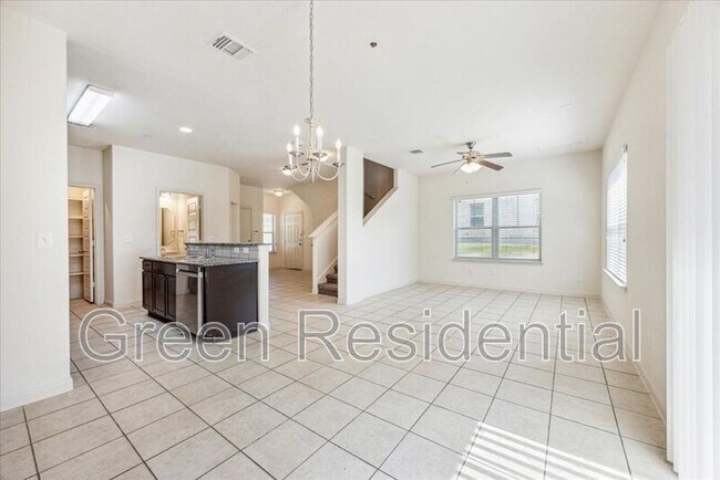 Foto del edificio - 1620 Bryant Dr