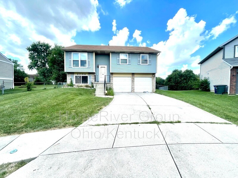 Primary Photo - 2704 Moonlight Ln