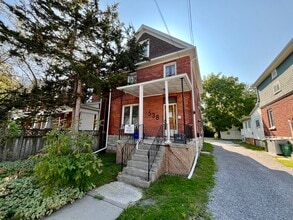 Building Photo - 538 Frontenac St