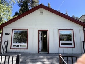 Building Photo - 503 1/2 S Auburn St