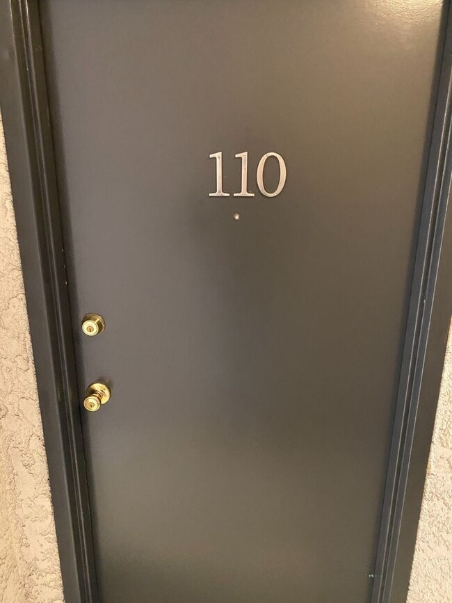 Foto del edificio - 3715 S Canfield Ave