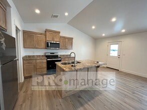 Building Photo - 6116 N Red Shirt Rd