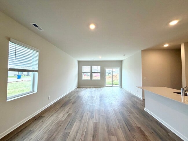 Foto del edificio - 900 Moray Ln