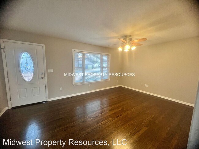 Building Photo - 3 br, 1 bath House - 609 NW Central Street