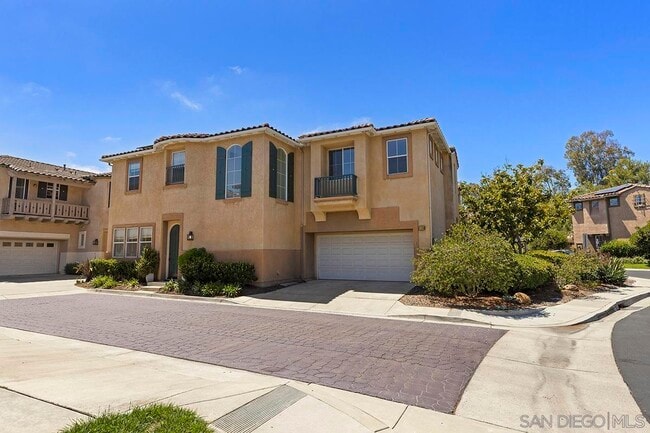 Building Photo - 11370 W San Raphael
