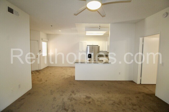 Building Photo - Rancho Bernardo, 17161 Alva Rd #1516 - AC,...