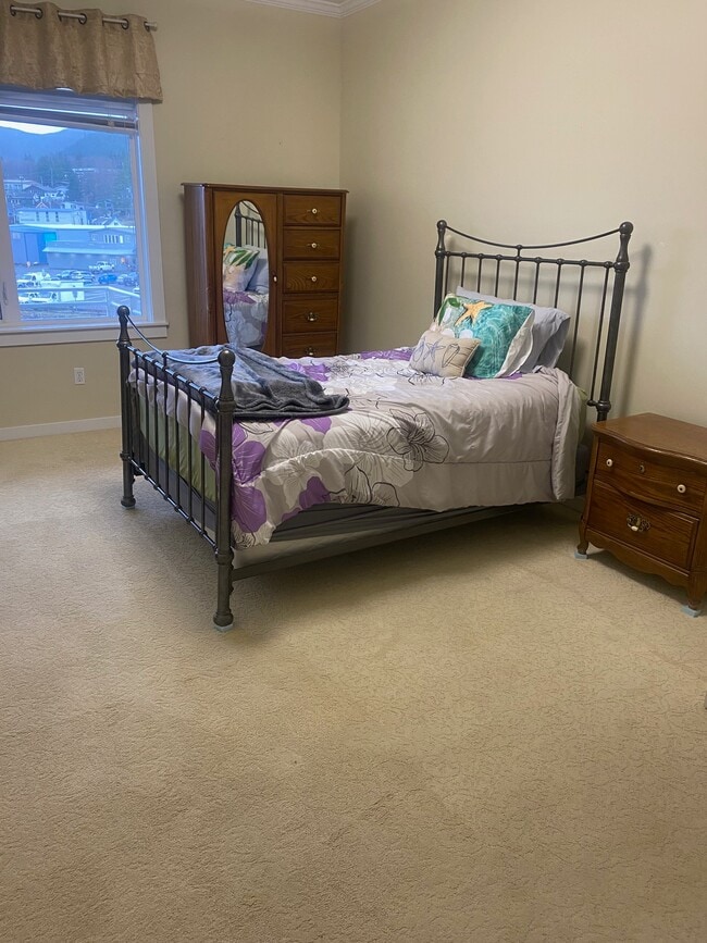 Building Photo - 25 Jefferson Way