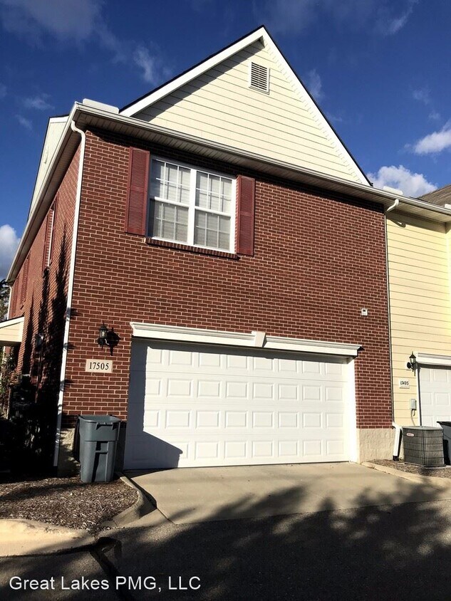 Foto principal - 2 br, 2.5 bath House - 17505 Windflower Dr