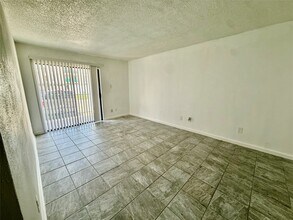 Building Photo - 2830 S Bartell Dr