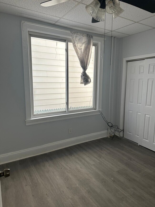 Building Photo - 31 E 32nd St